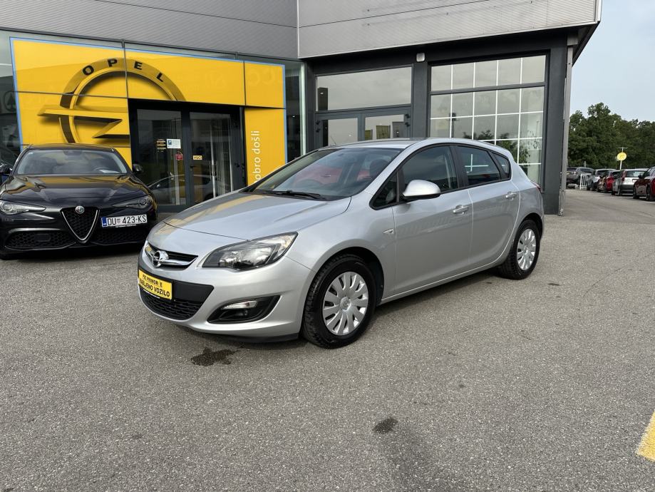 Opel Astra 1.6 CDTI, 110ks, automatska klima, p. senzori, kupljen u HR