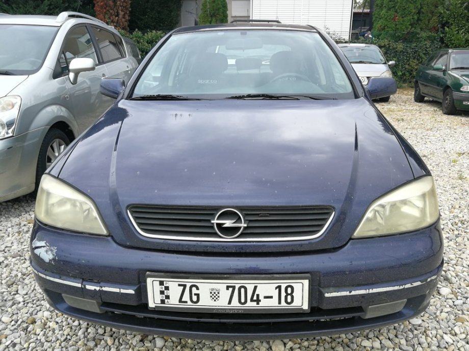 Opel 2000 года