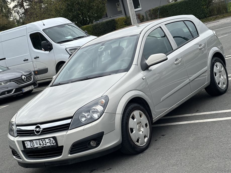 Opel Astra 1,6  *KLIMA*SERVO*CENTRALNO*