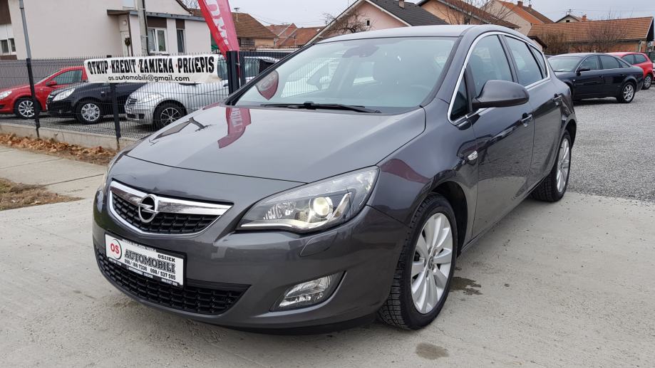 Opel Astra Cdti Cosmo Klima Xenon Tempomat Pdc Alu F Reg