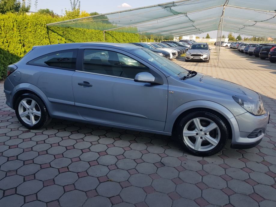 Opel astra gtc 2006