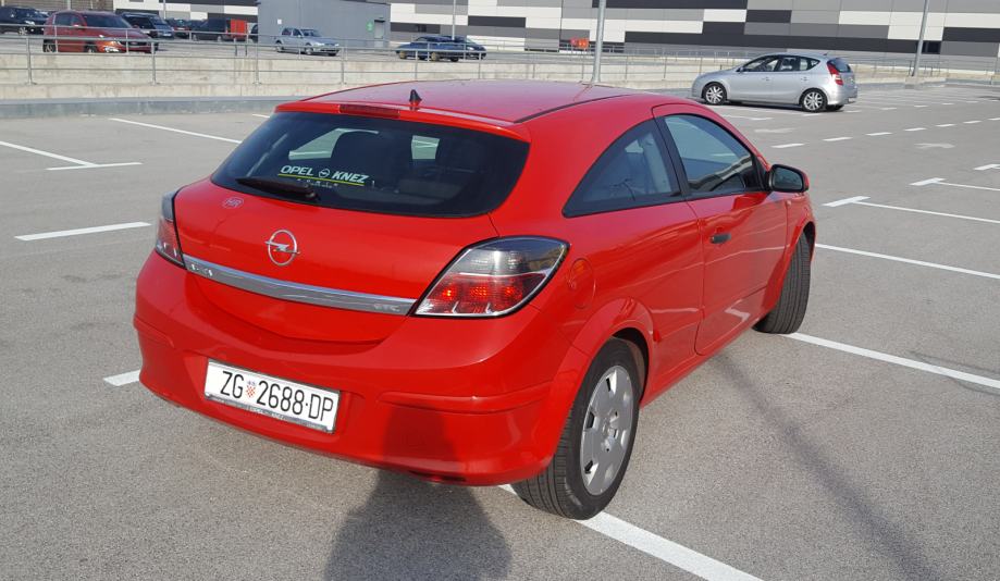 Opel astra gtc 2006