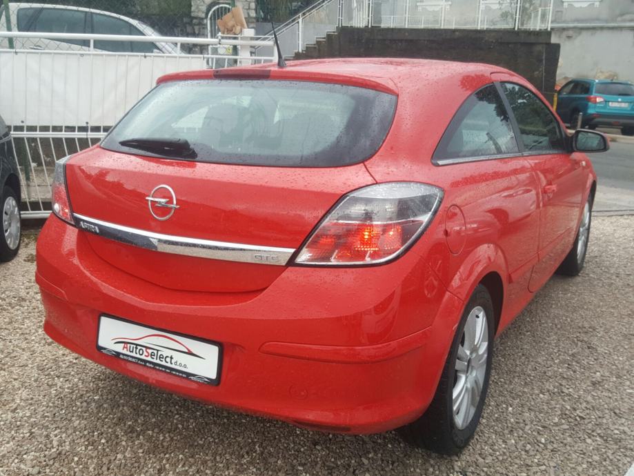 Opel astra gtc 2008