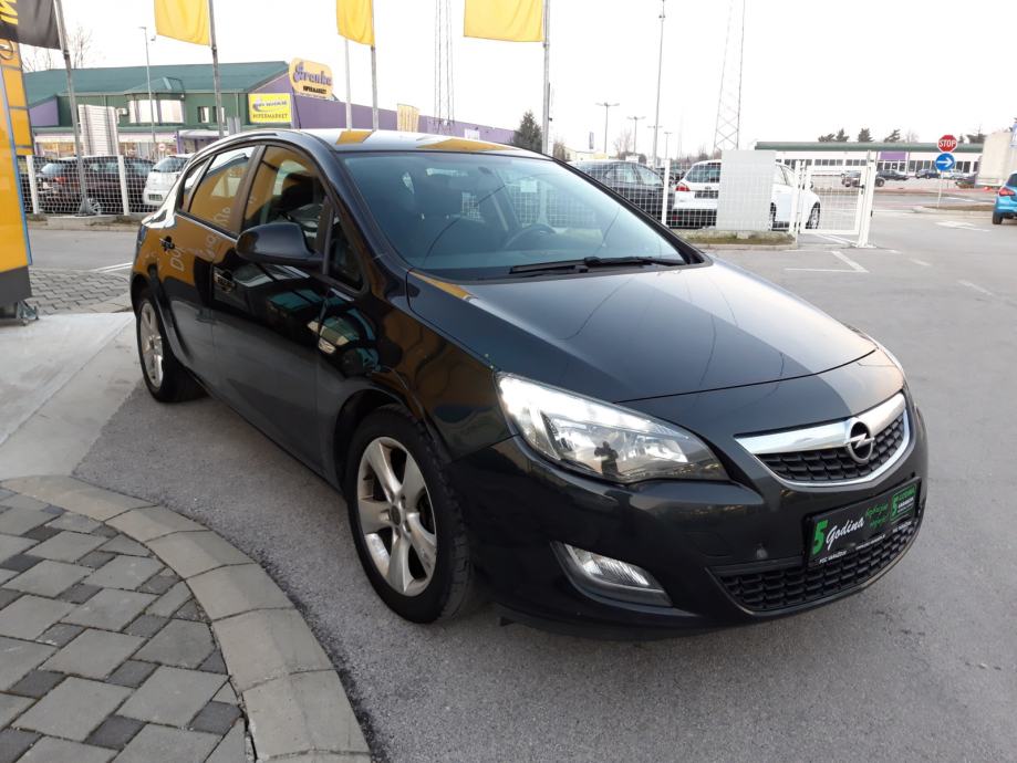 Opel Astra J 1.7 CDTI Design - 5 godina garancije!, 2011 god.