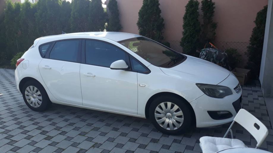 Opel astra j 2014