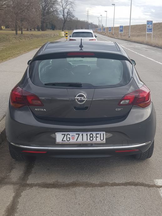 Opel astra j 2014