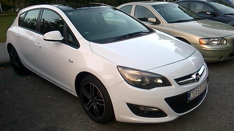 Opel astra j 2014