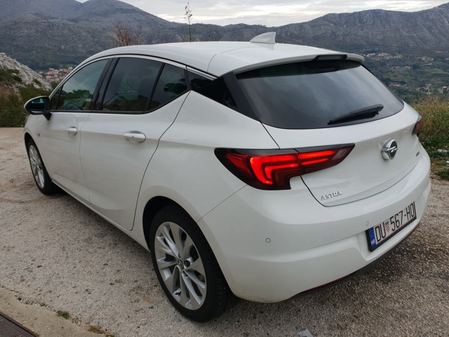 Opel astra k 2017