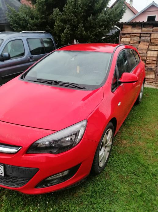 Opel Astra Karavan Cdti God