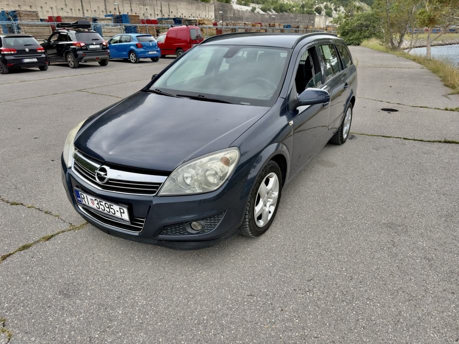 Opel Astra Karavan 1,6 twinport plin