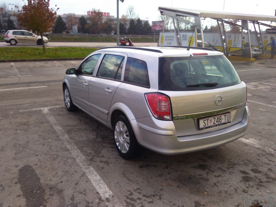 Opel astra caravan 2007