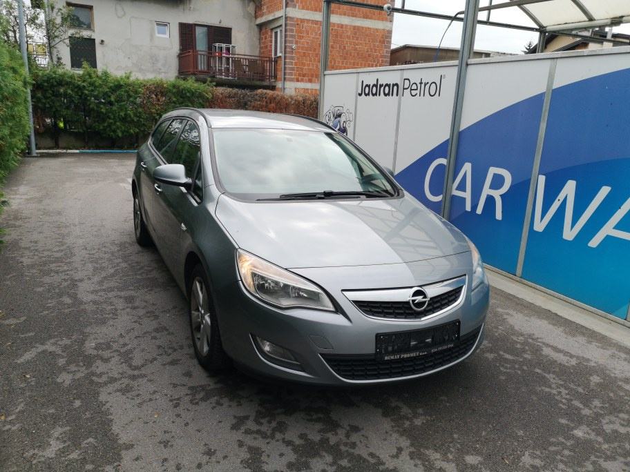 Opel Astra Karavan Sport