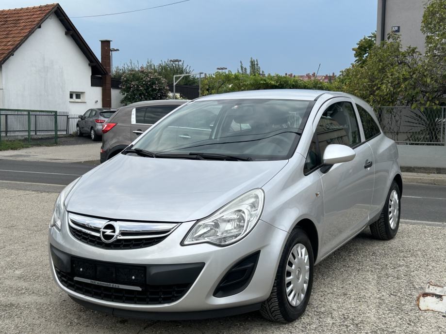 Opel Corsa 1,2 16V 106.000tkm. klima