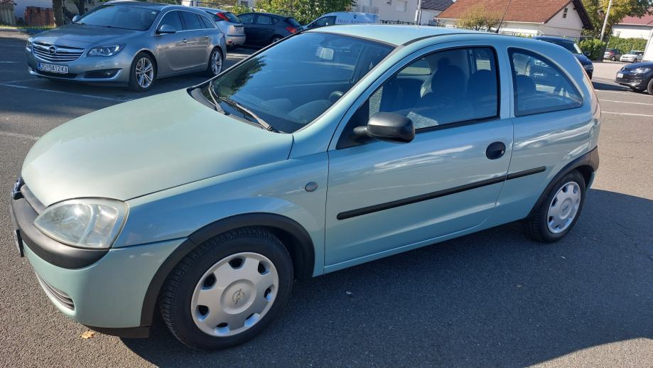 Opel Corsa 1,2 i *SAMO 80 000KM*1.VL*ZVATI NA 098 9147191