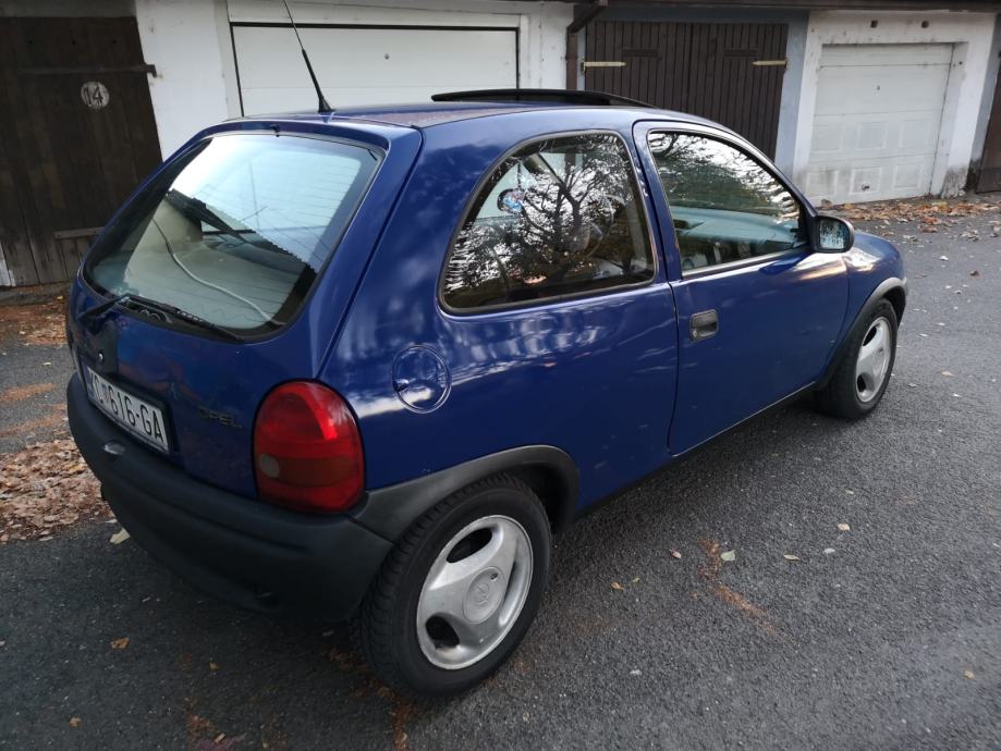 Opel corsa 1996