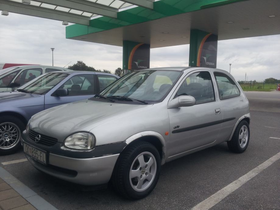 Opel Corsa Swing 1,2 i 16v reg. godinu dana