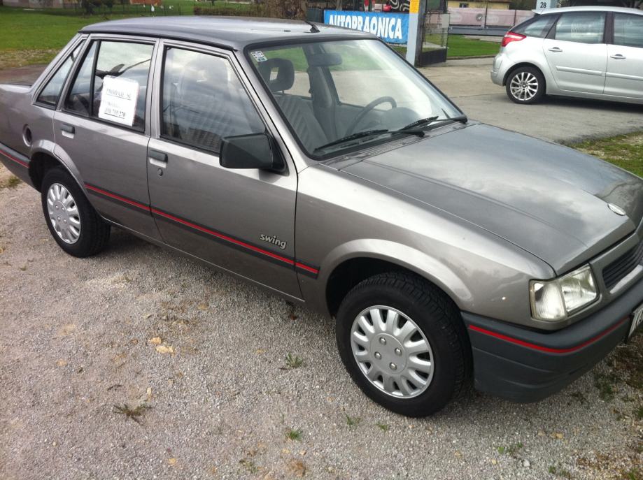 Opel Corsa Swing 1,2 S    6.000 kn