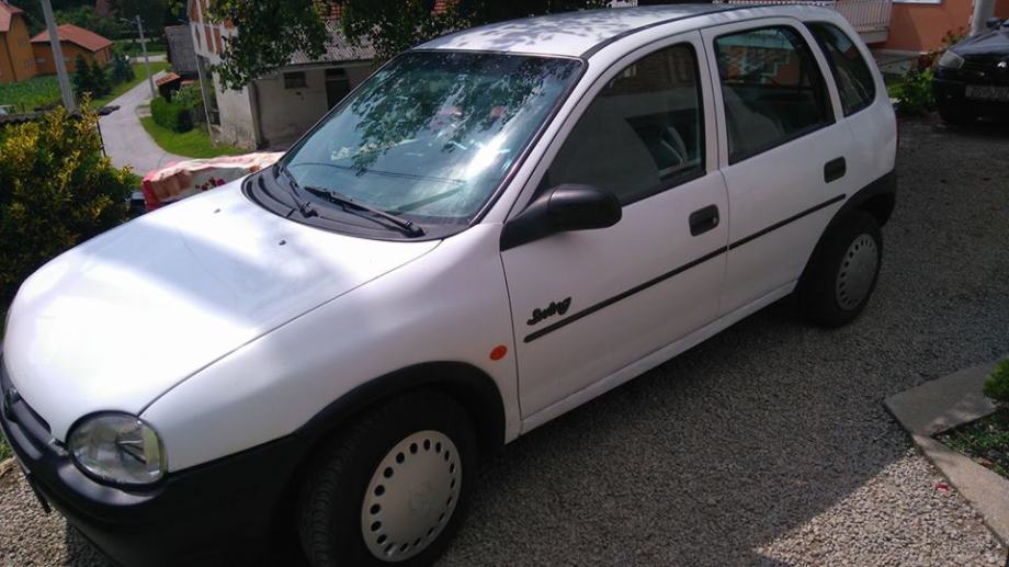 Opel Corsa Swing 1,2 i