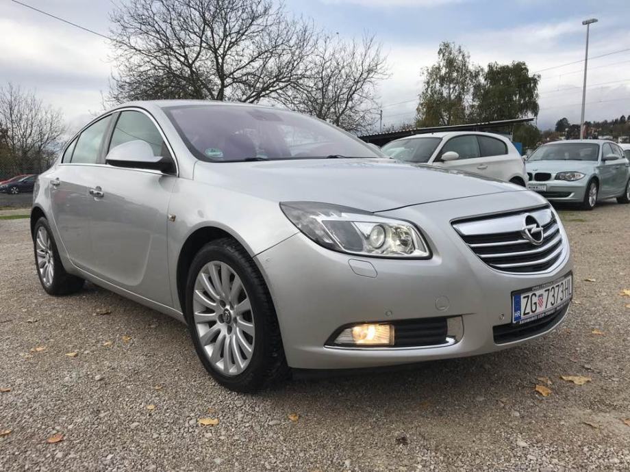 Opel Insignia Cdti Cosmo Navi Bi Xenon Alu Pdc Kartice Rata