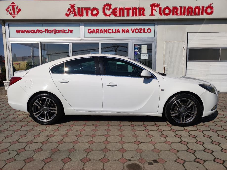 Opel Insignia Cdti Reg Navi Servisna Bi Xenon God