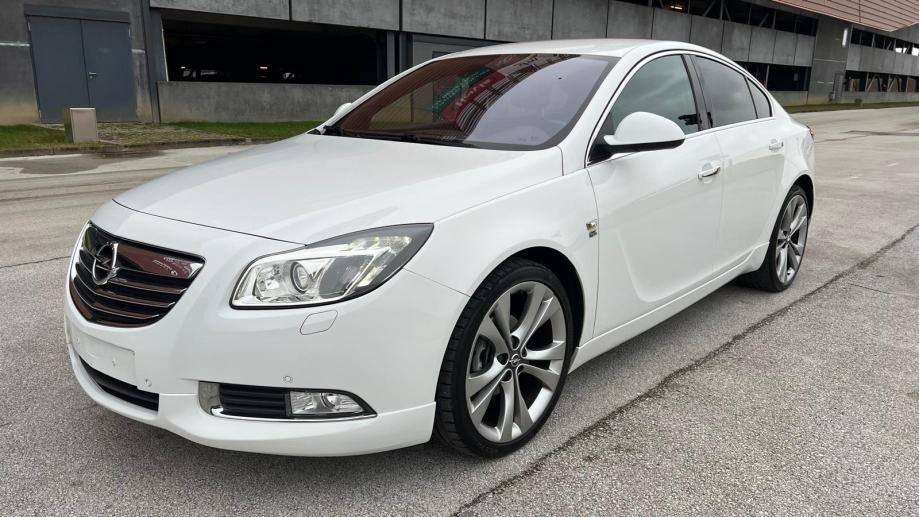 Opel Insignia 2,0 CDTI OPC SPORT 126000KM SERVISNA KNJIŽICA