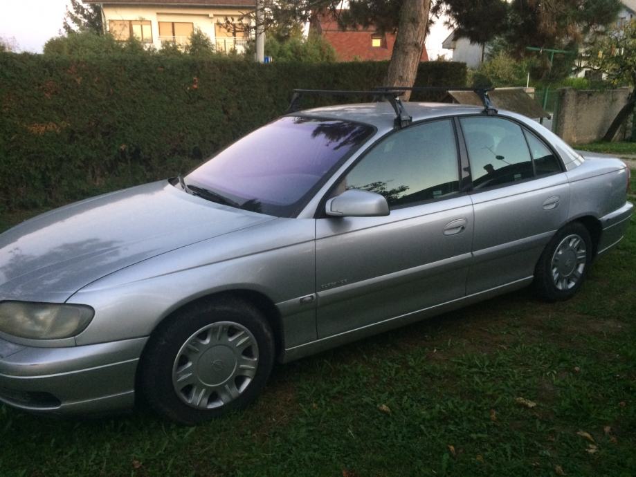 Opel omega 2001