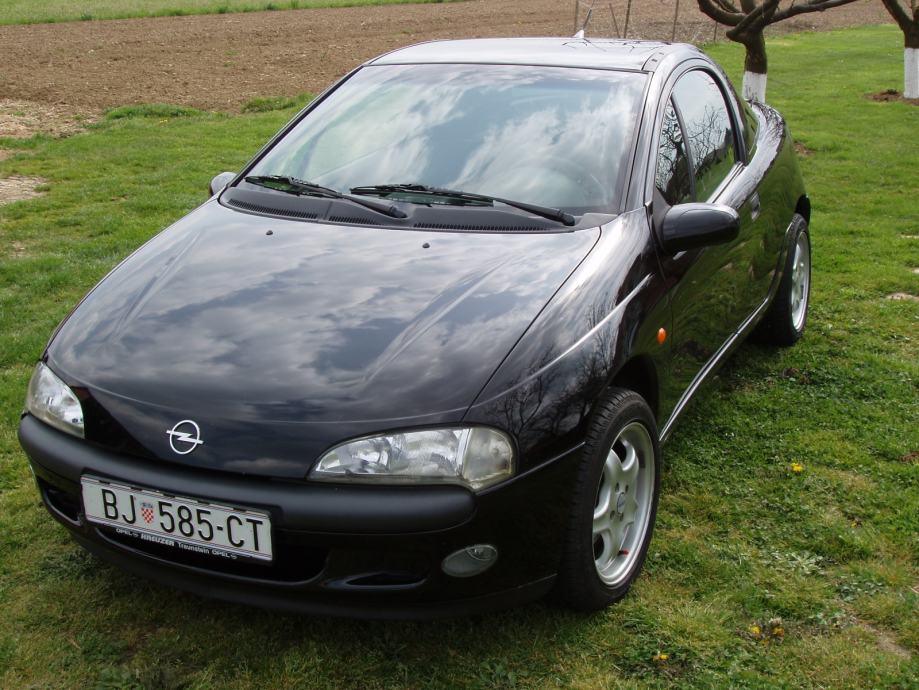 Opel tigra 1996