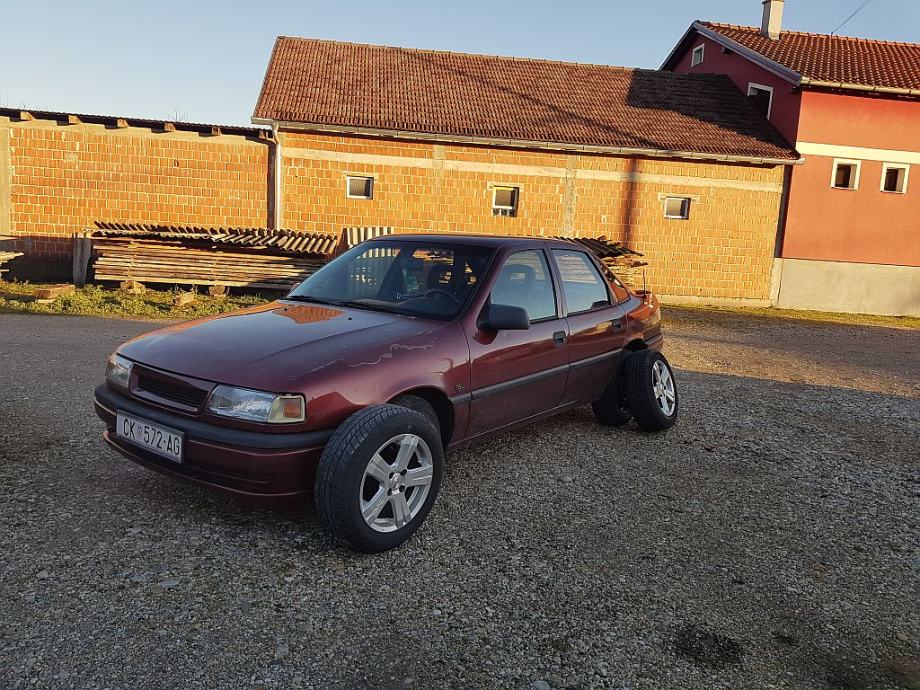 Opel vectra gls