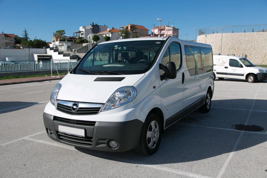 Opel vivaro 2