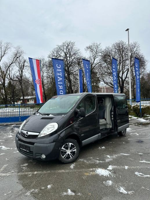 Opel Vivaro 2.5 cdti automatik