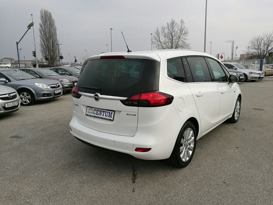 Opel zafira 2015