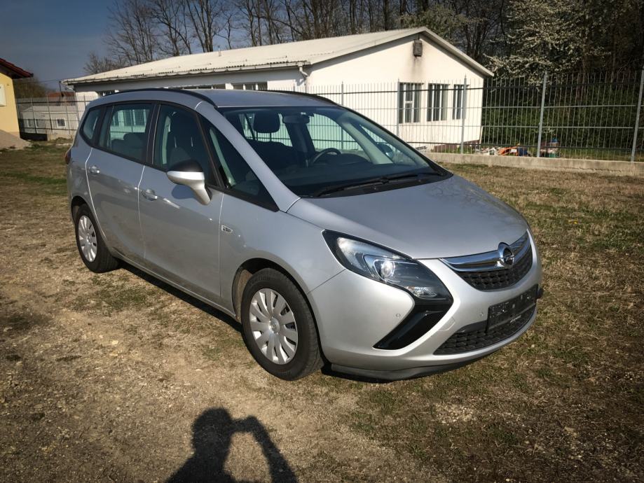 Opel zafira 2015