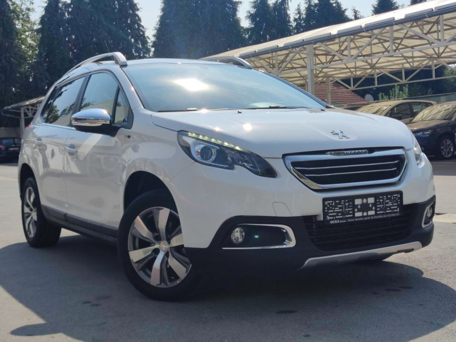 Peugeot 2008 1,6 HDI STYLE 126000KM PARK PILOT TEMPOMAT LED