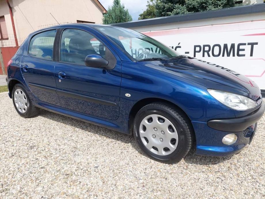 Peugeot 206 1,4 HDi,2008g,klima,servisiran,topp stanje