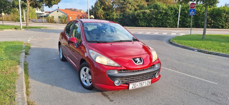 Peugeot 207 1,4 16V