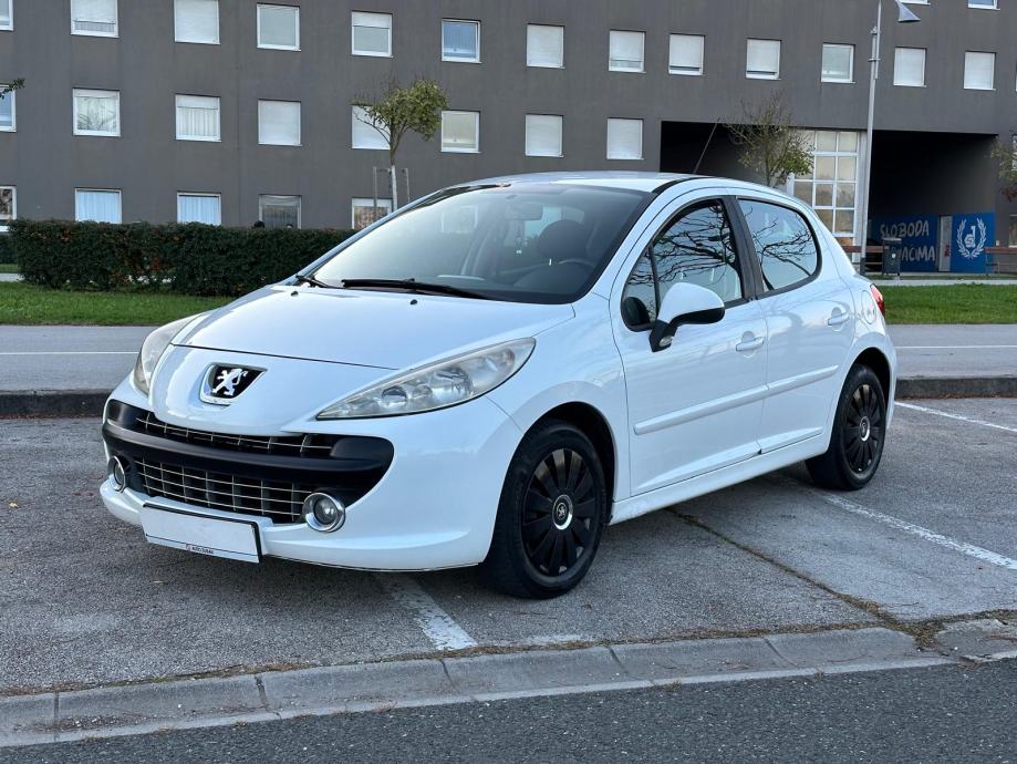 Peugeot 207 1,6 HDi