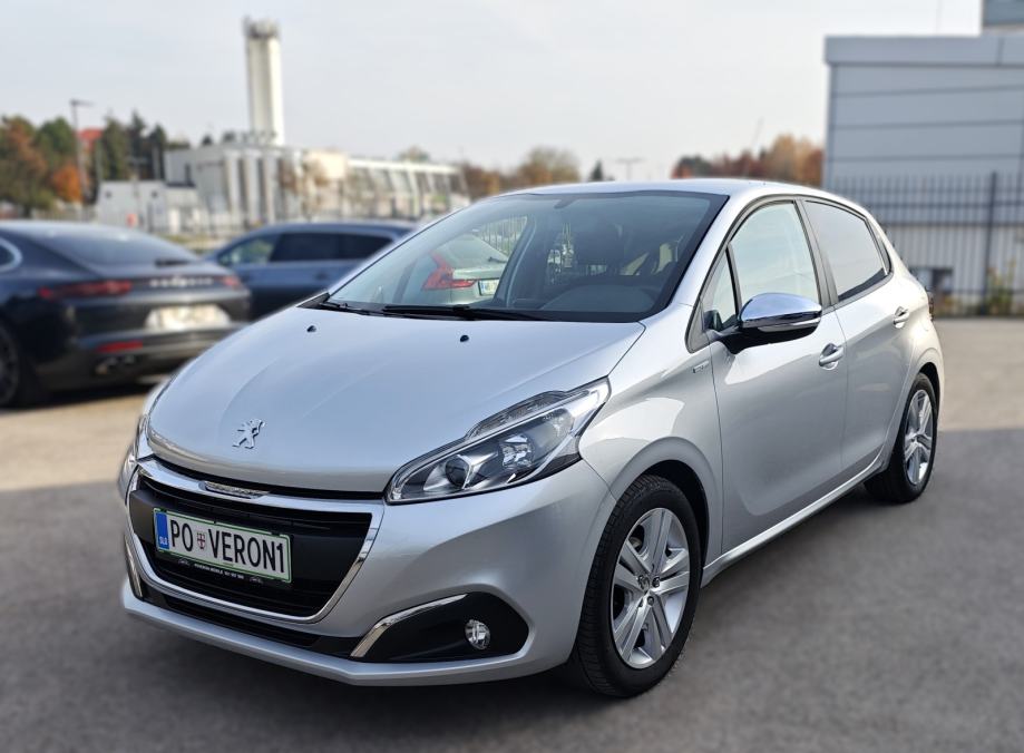 Peugeot 208 1.2 PureTech 82 STYLE 1.LAST SLO TEMP KLIMA