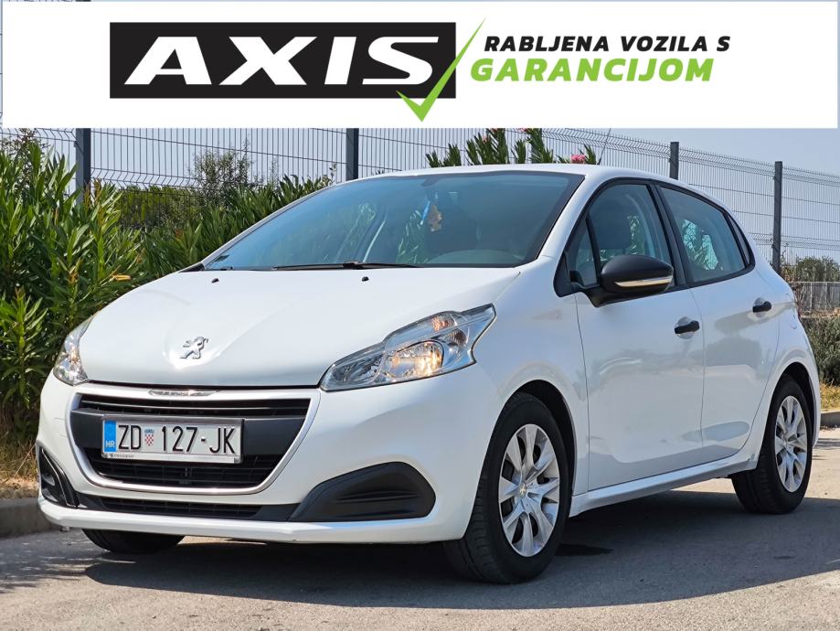 Peugeot 208 1,2 PureTech | HR auto | Reg 7/25 | 47000 km | GARANCIJA