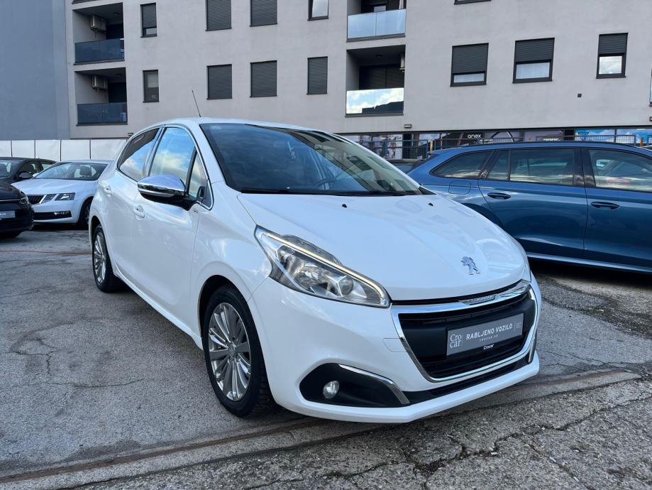 Peugeot 208 1,5 BlueHDI 102 KS Allure 1.VL Nije uvoz