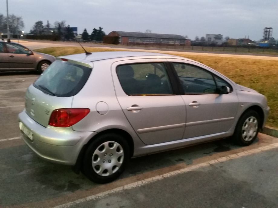 2din peugeot 307