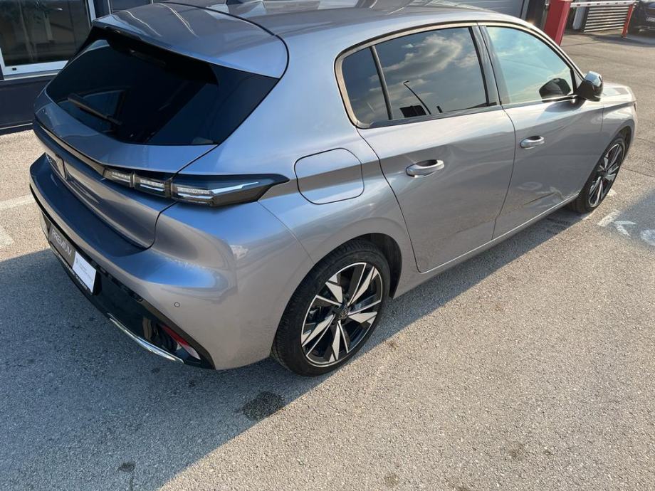 Peugeot Novi 308 Allure 1 2 Puretech 130ks 2022 God