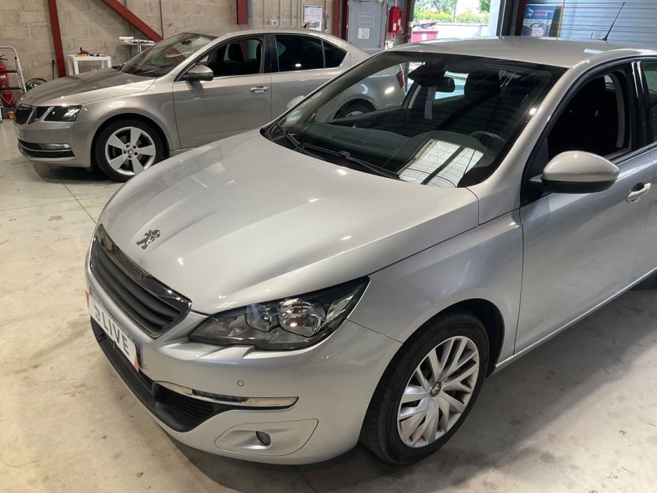 Peugeot 308 1,6 BlueHDi  "ORIGINAL  90.000 KM"  Ima ADAPTIVNI TEMPOMAT