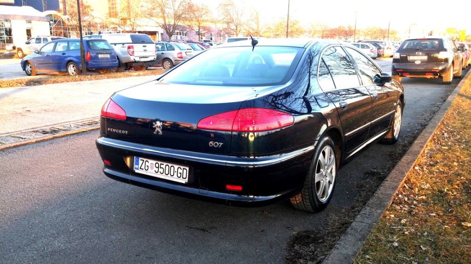 Peugeot 607 чехлы