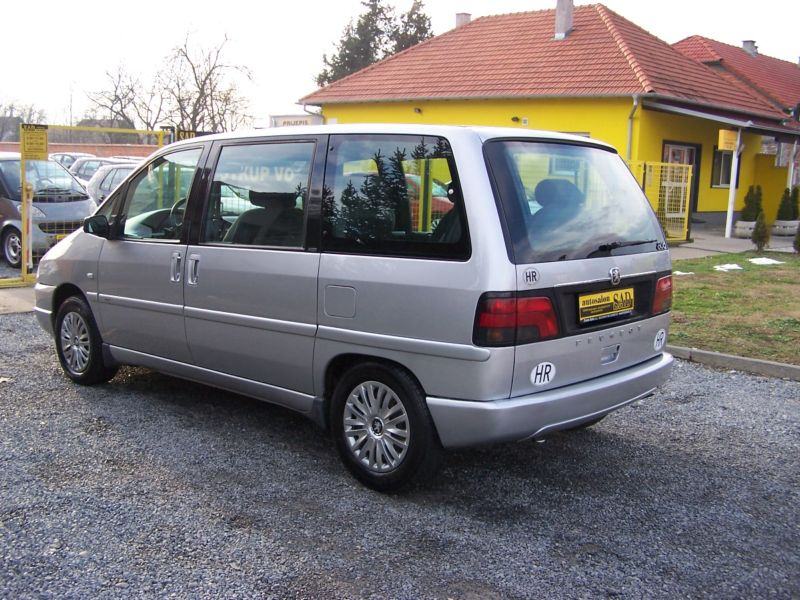 Подрамник peugeot 806