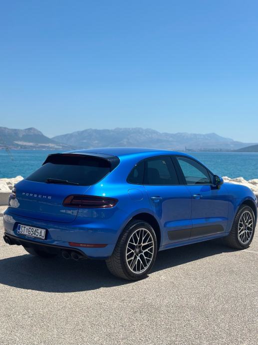 Porsche Macan S- PORSCHE APPROVED (CHRONO)