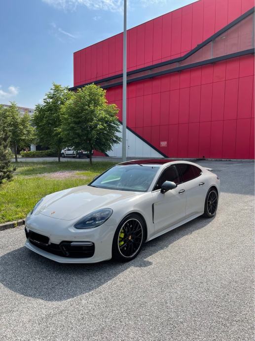 Porsche Panamera E-Hybrid Full