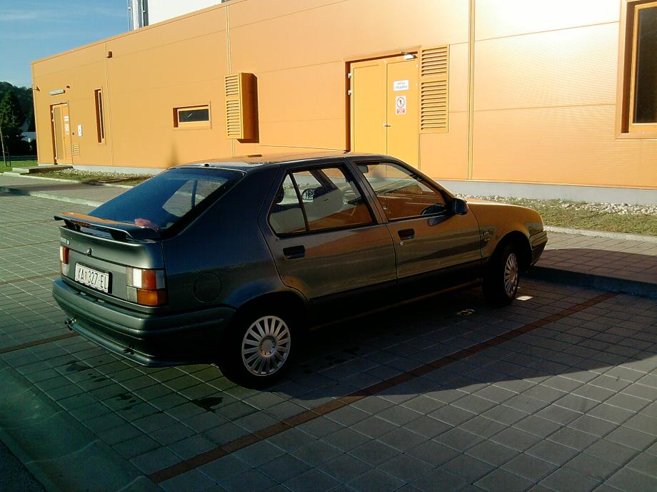 Renault 19 gts