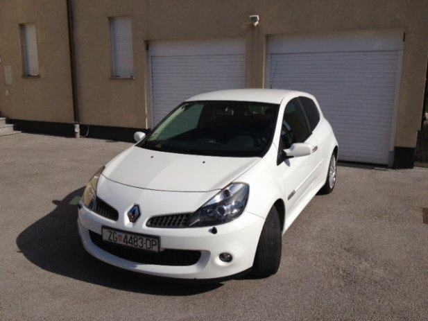 Renault Clio 2,0 16V Sport, nove gume, registriran do 06/2014