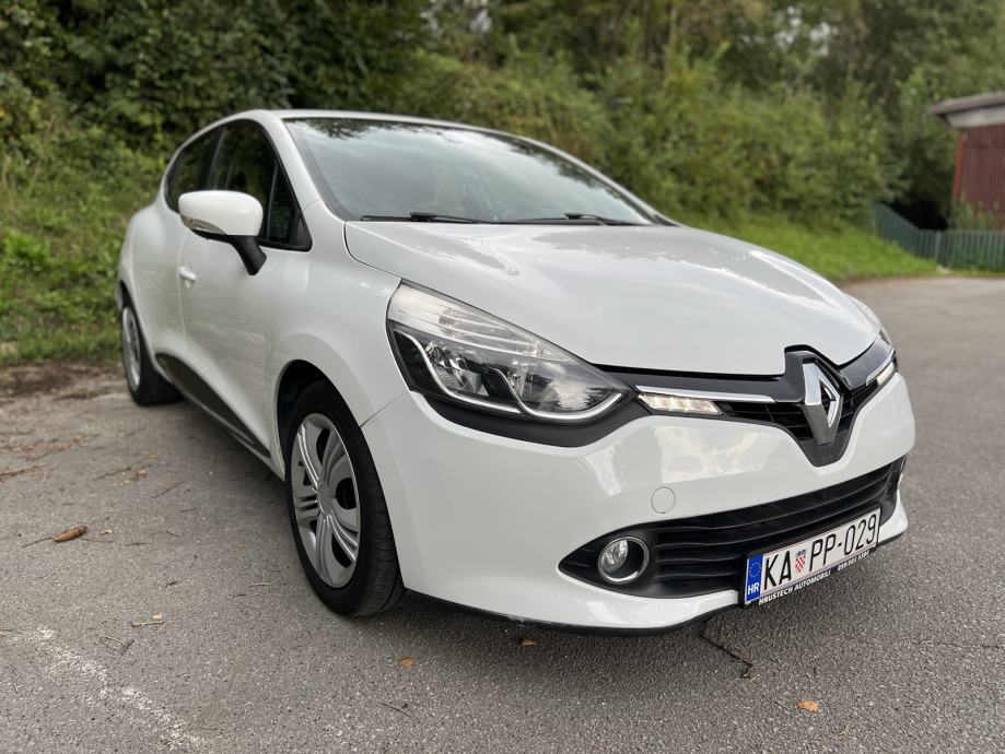 Renault Clio 1.5 dCi • 66 kW / 90 konja • NAVIGACIJA • GARANCIJA