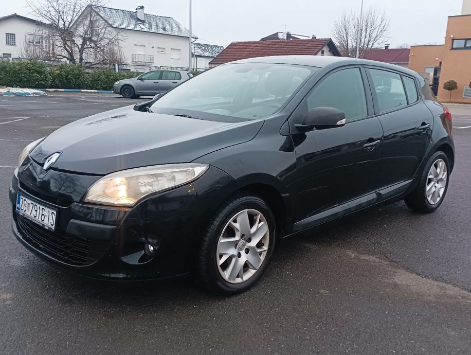 RENAULT MEGANE 1.5 DCI,81 KW,2011 G,REG 07/2025